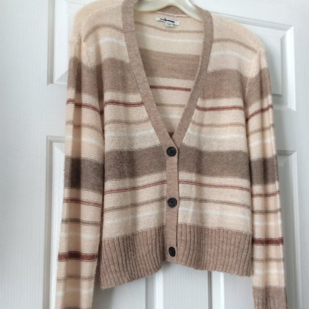 Like new stripped cardigan, great colors!!